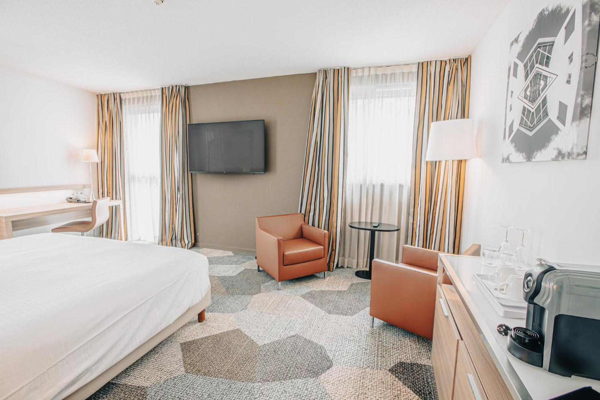 Holiday Inn Mulhouse By Ihg Exterior foto