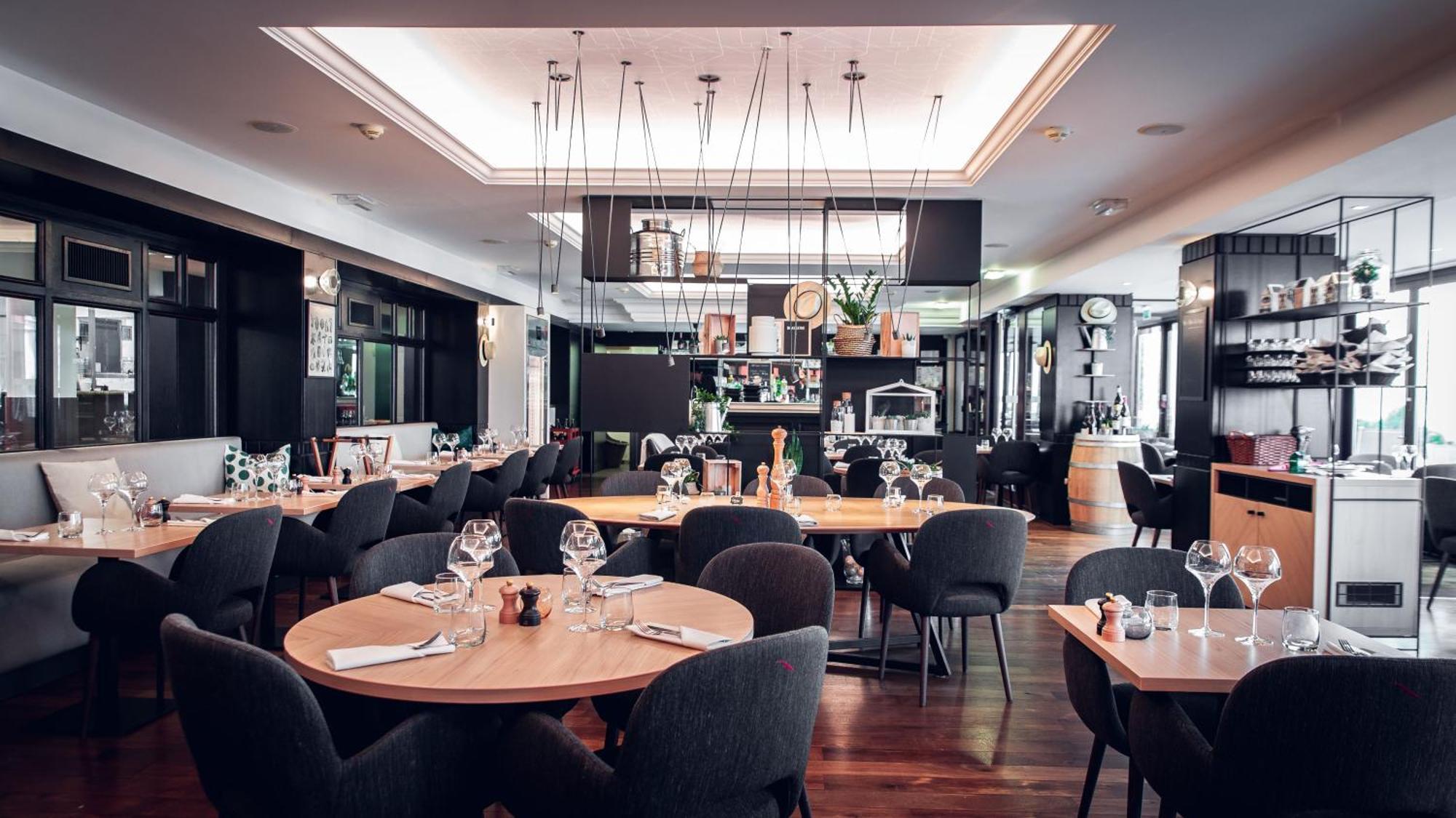 Holiday Inn Mulhouse By Ihg Exterior foto